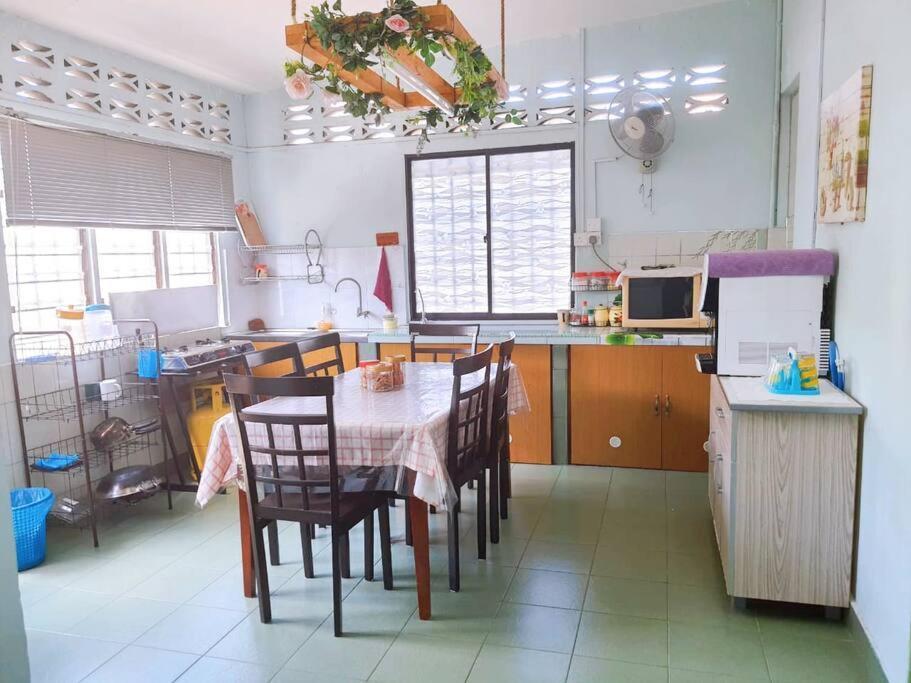 Syukur Homestay Ipoh Zewnętrze zdjęcie